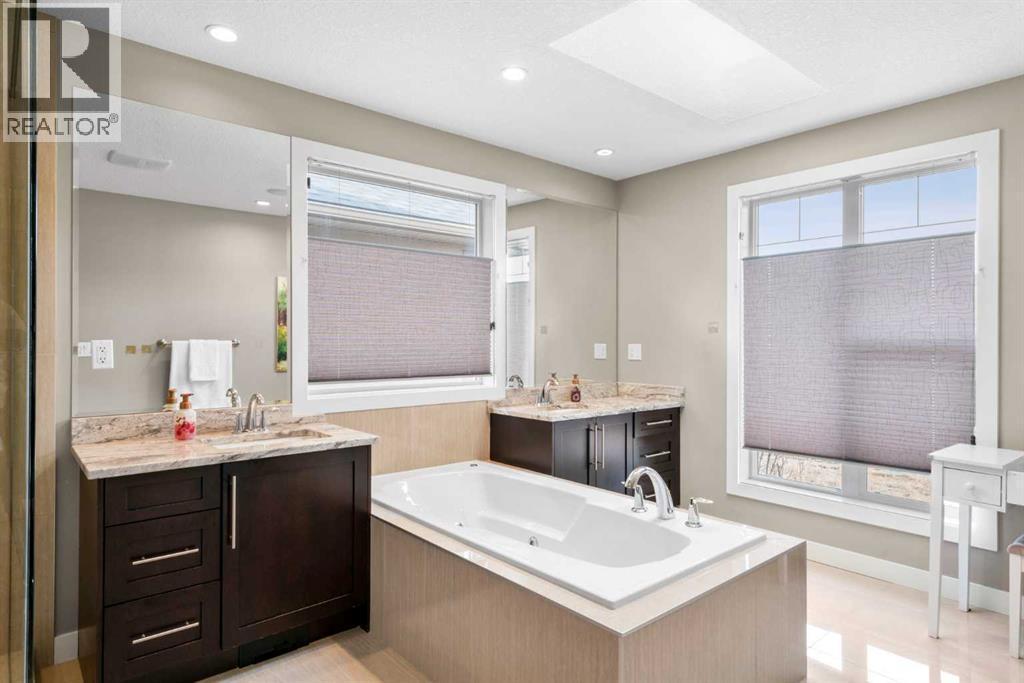 Primary Ensuite - 173 Sage Meadows Circle Nw, Calgary, AB - Indoor Photo Showing Bathroom