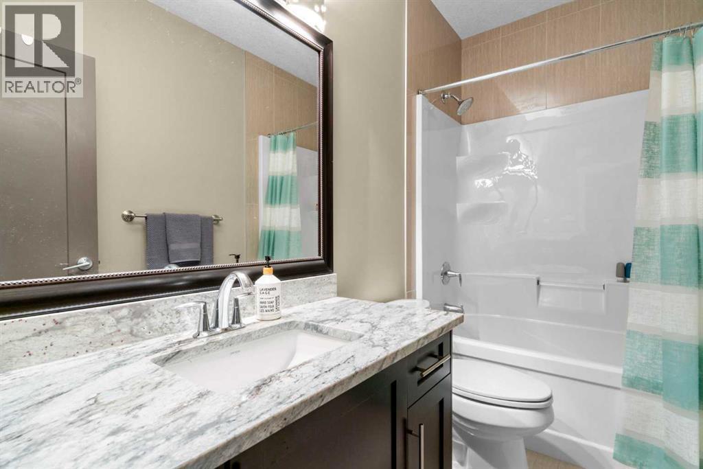 173 Sage Meadows Circle Nw, Calgary, AB - Indoor Photo Showing Bathroom