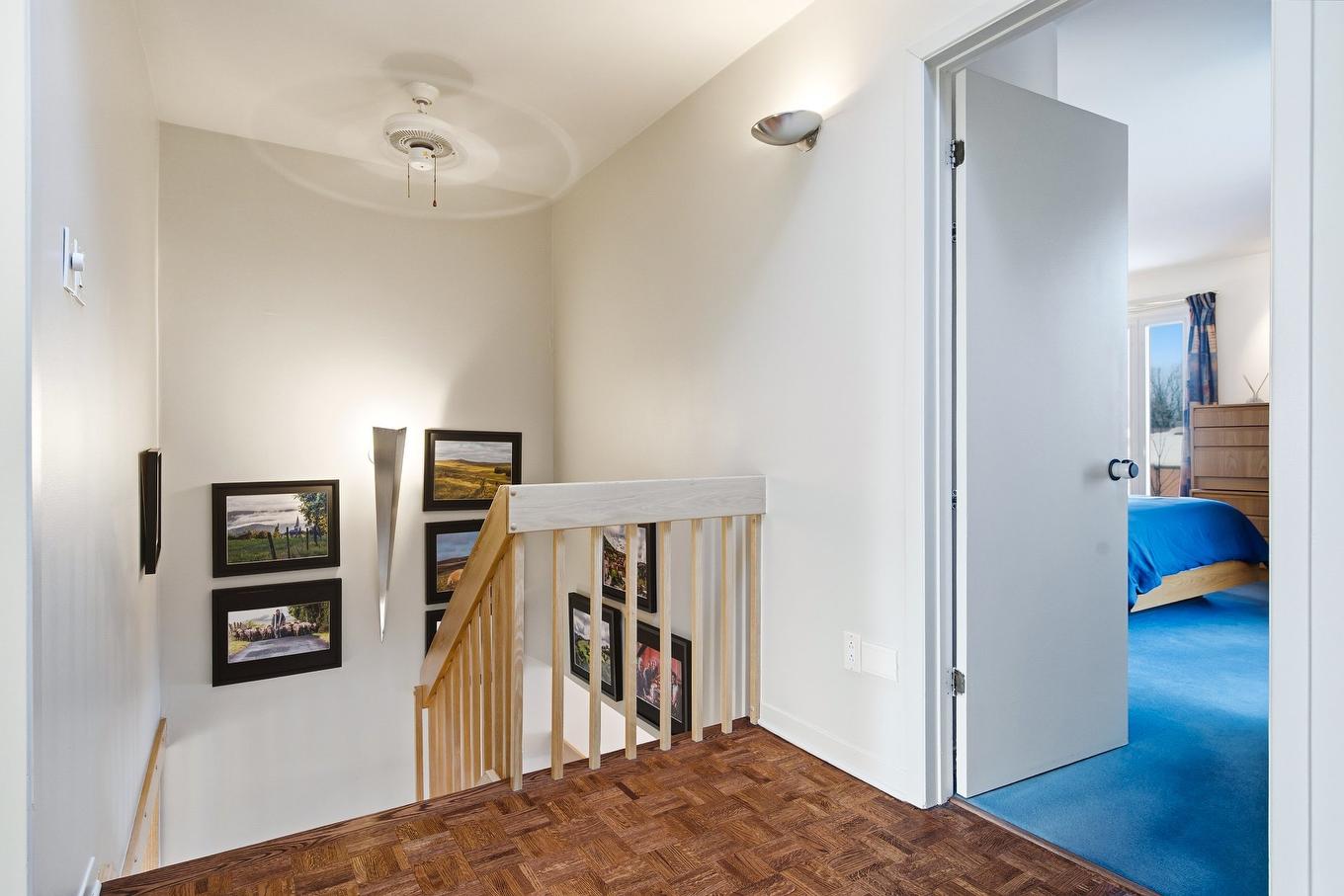 Corridor - 9120 Av. Émile-Legault, Montréal (Anjou), QC - Indoor Photo Showing Other Room