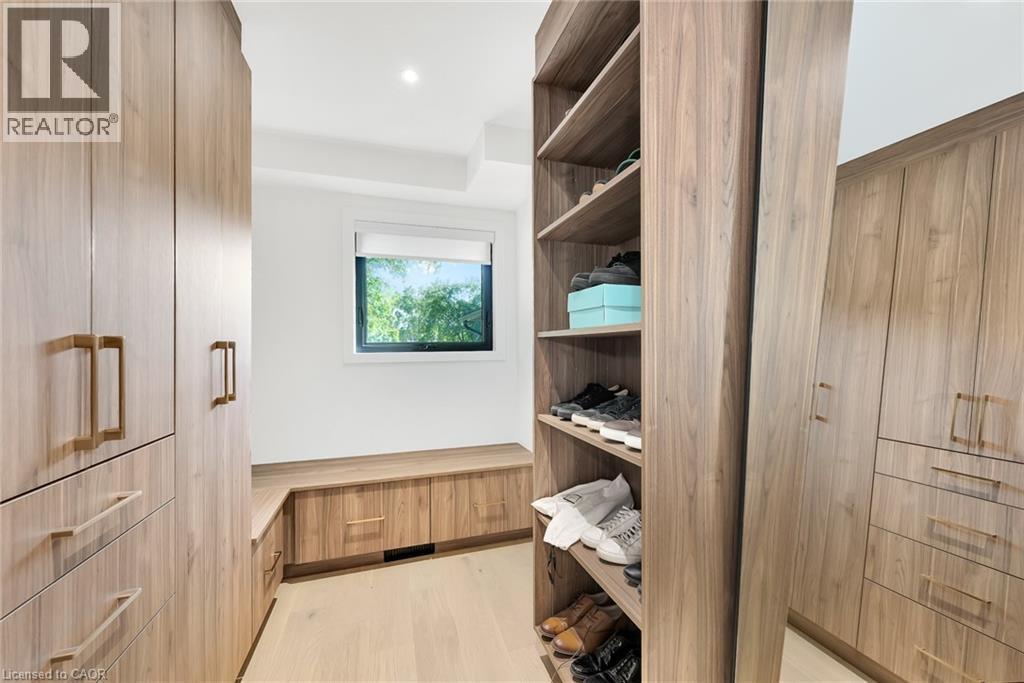 162 Stone Church Road E, Hamilton, ON - Indoor Photo Showing Other Room