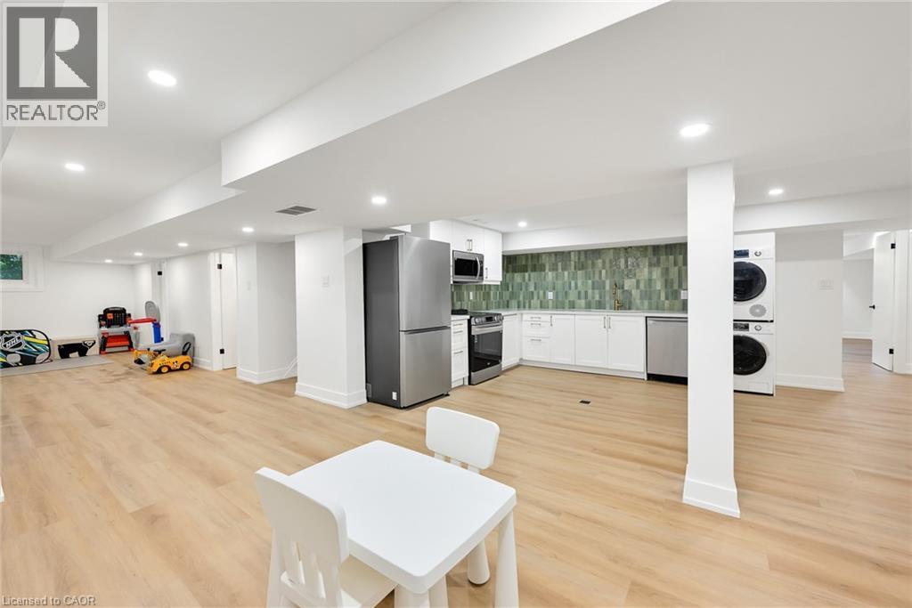 162 Stone Church Road E, Hamilton, ON - Indoor