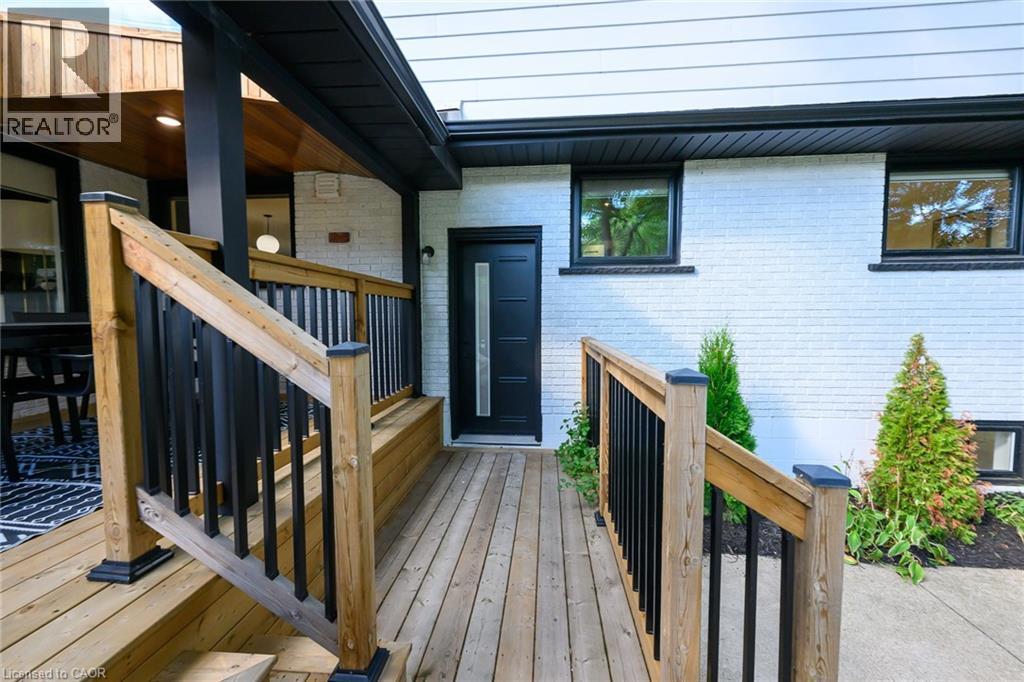 162 Stone Church Road E, Hamilton, ON - Outdoor With Deck Patio Veranda With Exterior