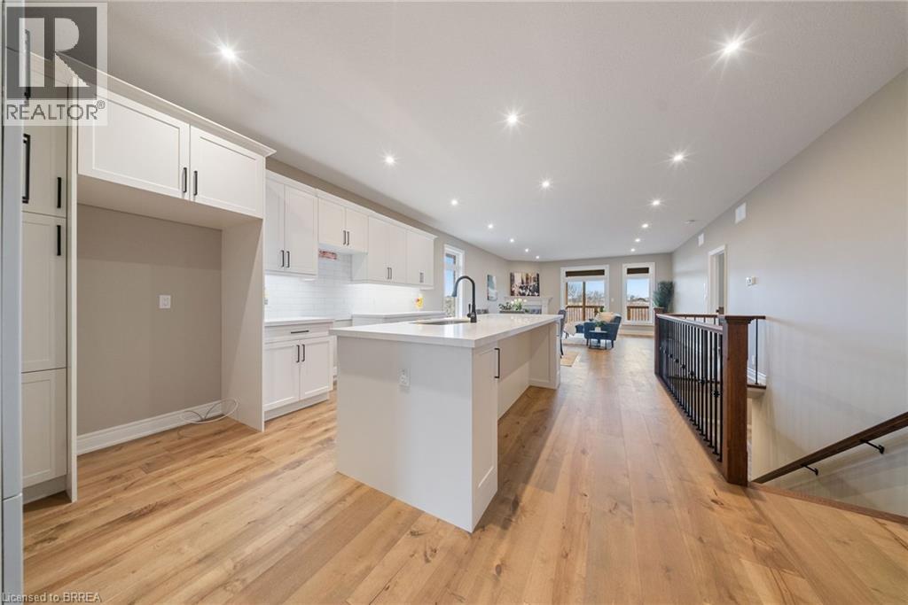 187 Craddock Boulevard, Jarvis, ON - Indoor Photo Showing Kitchen