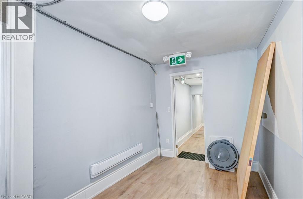 15 Ainslie Street N, Cambridge, ON