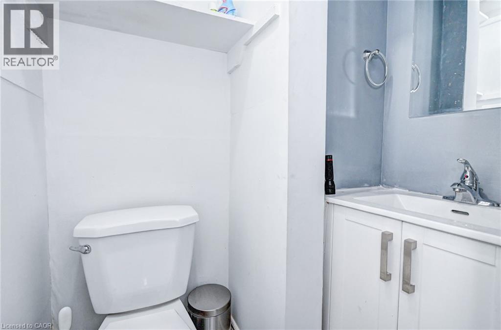 15 Ainslie Street N, Cambridge, ON