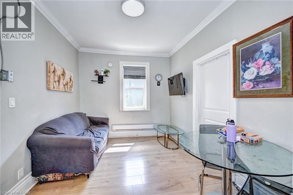 15 Ainslie Street N, Cambridge, ON