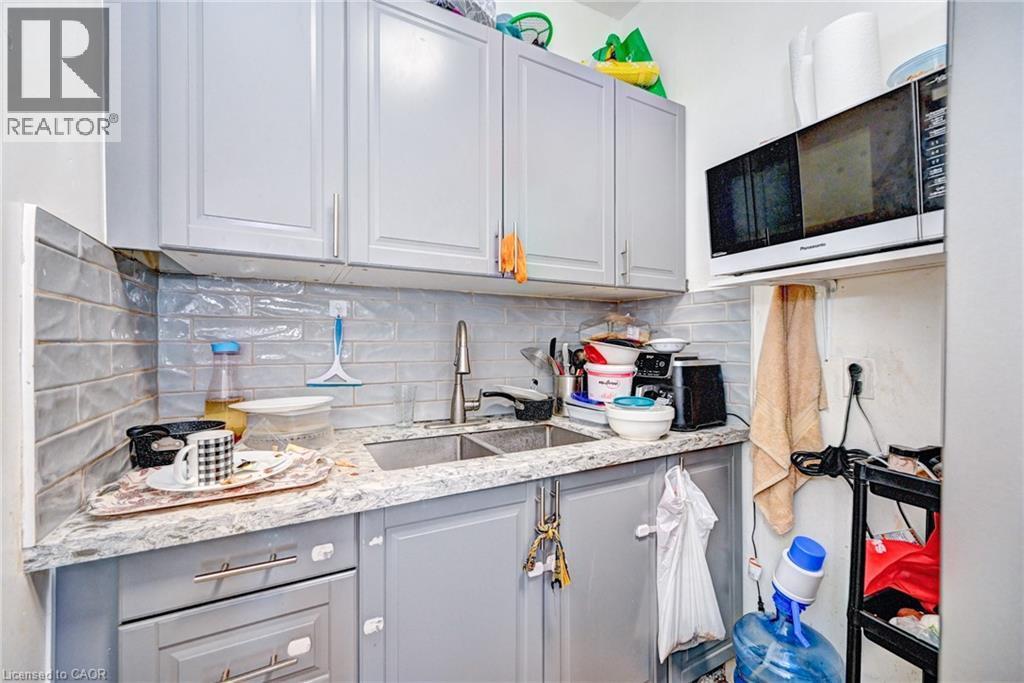 15 Ainslie Street N, Cambridge, ON