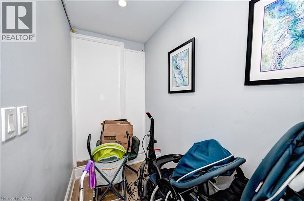 15 Ainslie Street N, Cambridge, ON