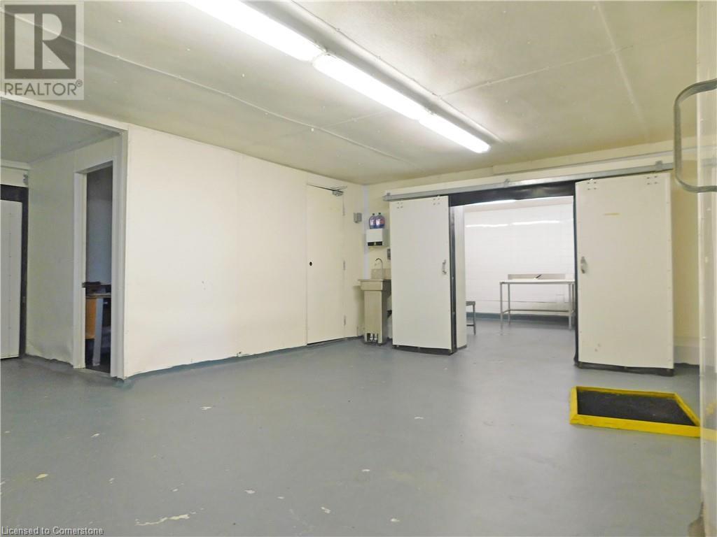 96 Second Road E, Hamilton, ON