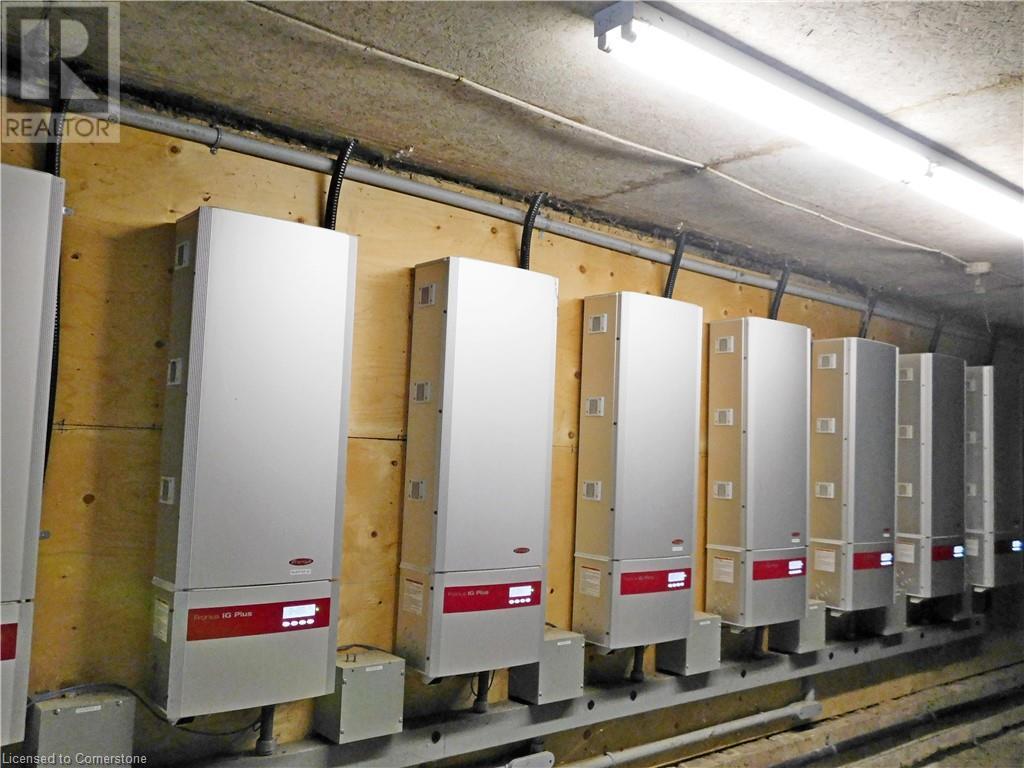 96 Second Road E, Hamilton, ON