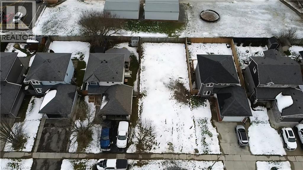 233 Kinross Street, Caledonia, ON