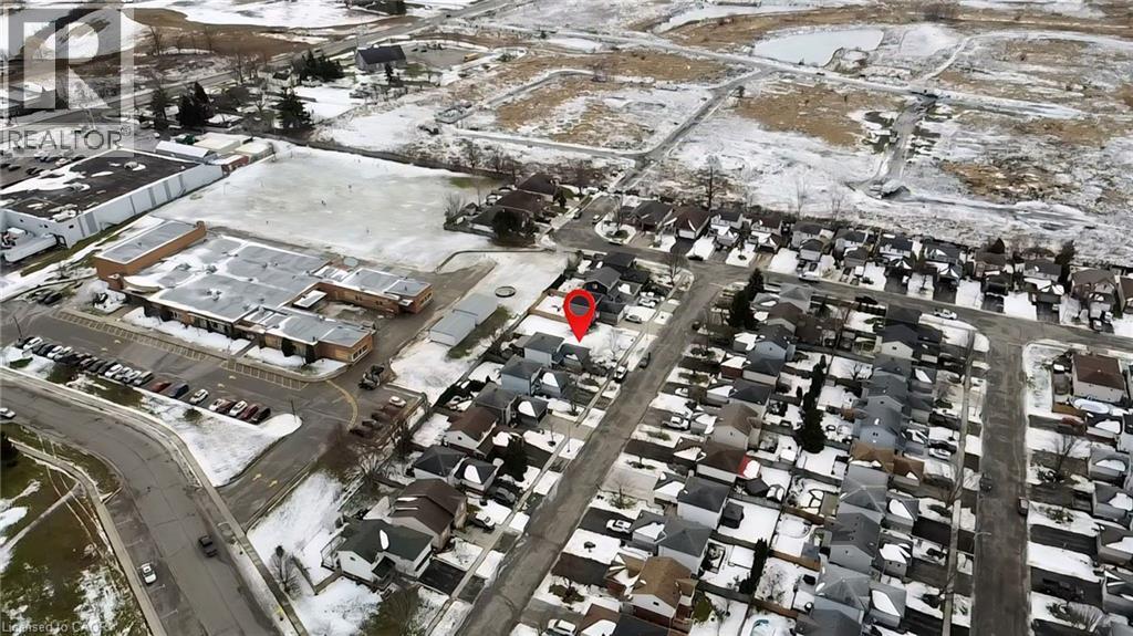 233 Kinross Street, Caledonia, ON