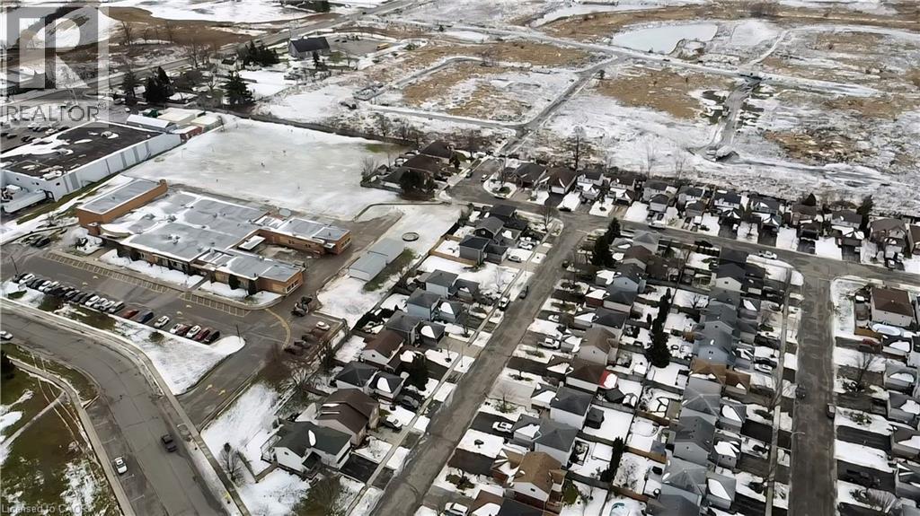 233 Kinross Street, Caledonia, ON