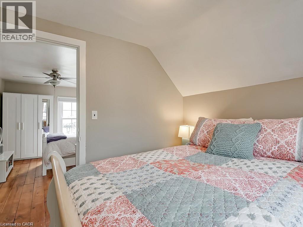 491 Pearl Street, Burlington, ON - Indoor Photo Showing Bedroom