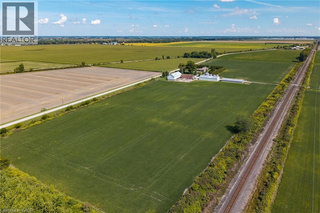 Overview of rural landscape featuring extensive farmland - 6828 Third Line, Chatham, ON