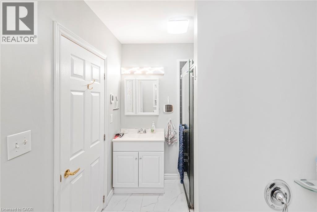 51 Beach Road, Hamilton, ON - Photo Showing Other Room