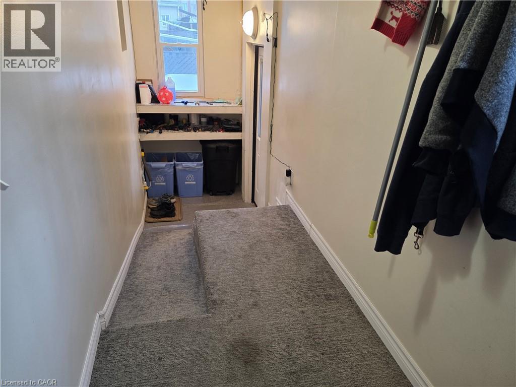 51 Beach Road, Hamilton, ON - Indoor Photo Showing Other Room