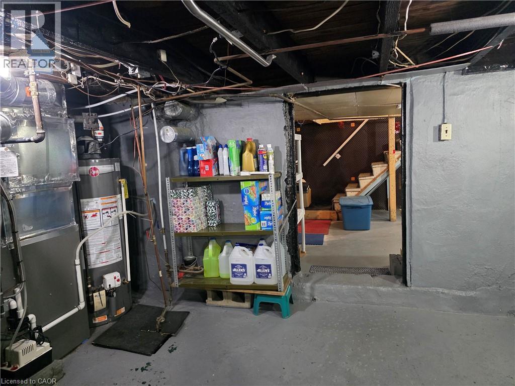 51 Beach Road, Hamilton, ON - Indoor