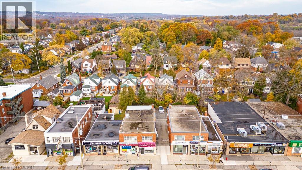 858 King Street W, Hamilton, ON