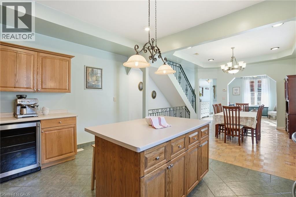 81 Simcoe Street E, Hamilton, ON - Indoor