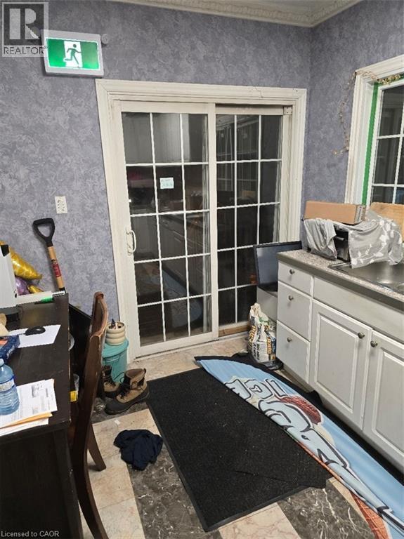 291 Main Street W, Hamilton, ON