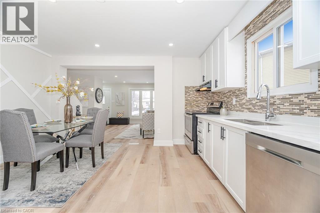 26 Graywood Road, Hamilton, ON - Indoor Photo Showing Kitchen With Double Sink