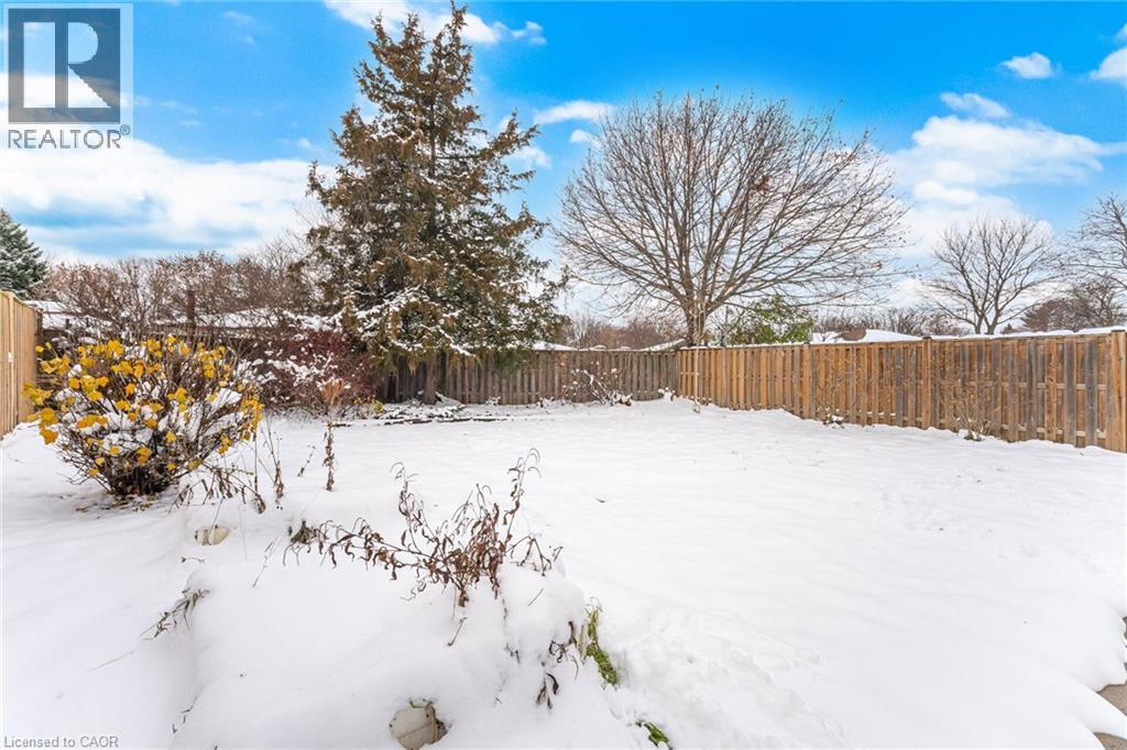 26 Graywood Road, Hamilton, ON - Outdoor