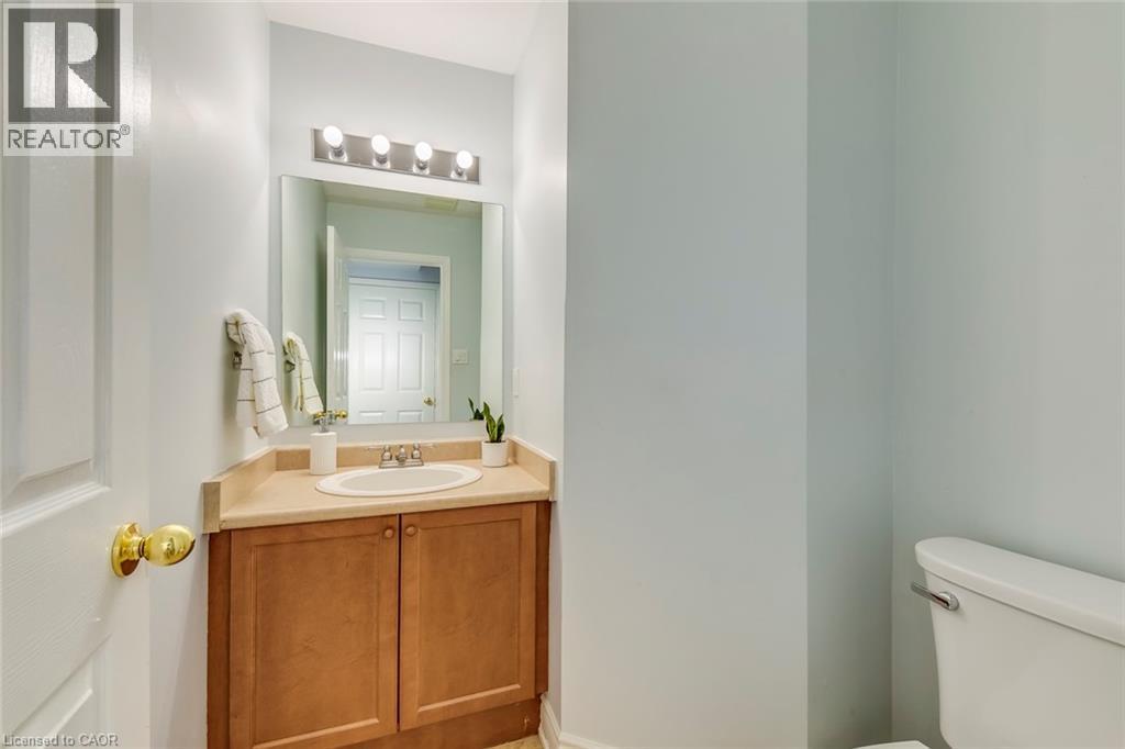 4084 Kryzan Drive, Burlington, ON - Indoor Photo Showing Bathroom