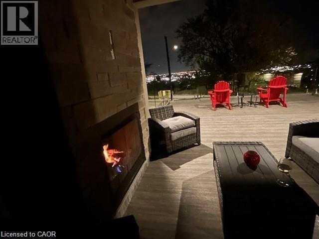 68 Mountain Brow Boulevard, Hamilton, ON - With Fireplace