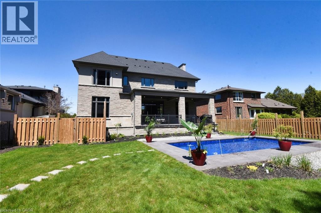 68 Mountain Brow Boulevard, Hamilton, ON - Outdoor With In Ground Pool With Deck Patio Veranda
