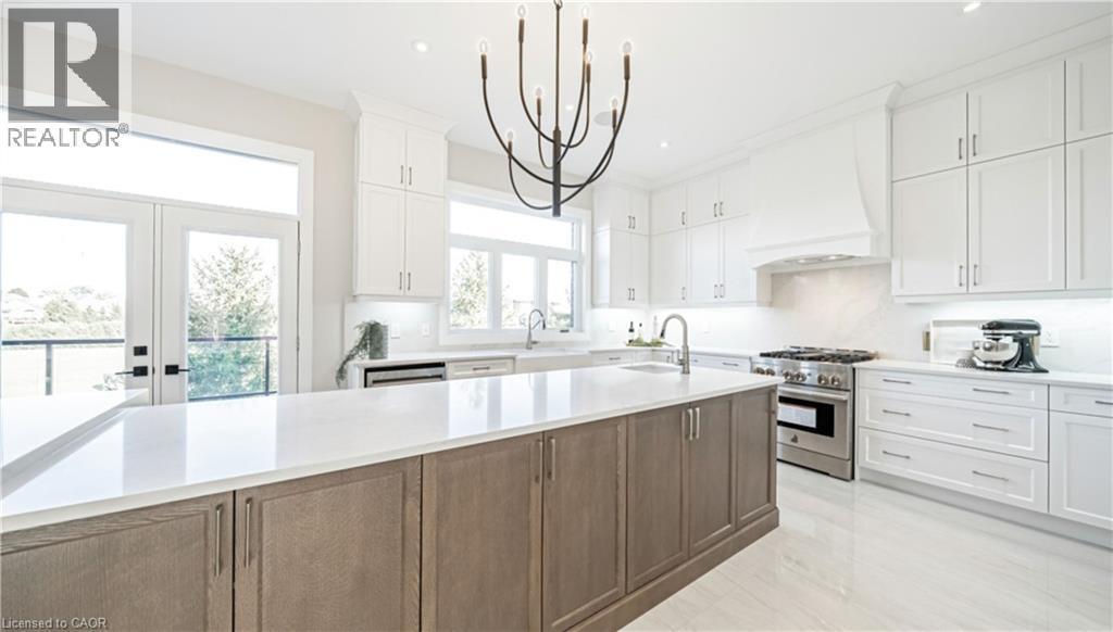 73 Workman Crescent, Plattsville, ON - Indoor Photo Showing Kitchen With Upgraded Kitchen