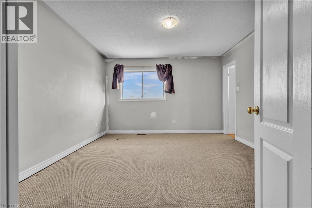 23 Stonecairn Drive, Cambridge, ON - Indoor Photo Showing Other Room