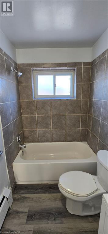 443 Hazel Street, Waterloo, ON - Indoor Photo Showing Bathroom