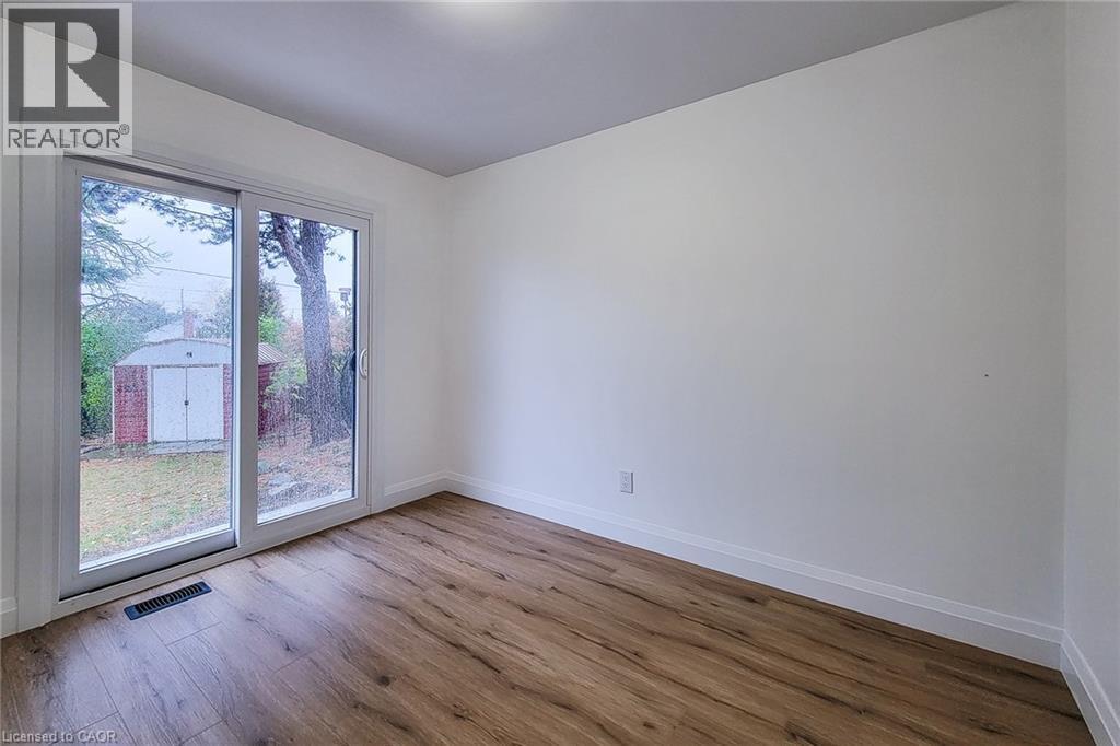 53 Winchester Boulevard, Hamilton, ON - Indoor Photo Showing Other Room