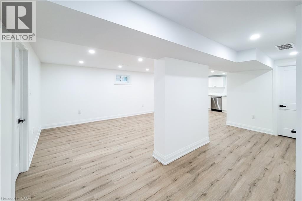 53 Winchester Boulevard, Hamilton, ON - Indoor