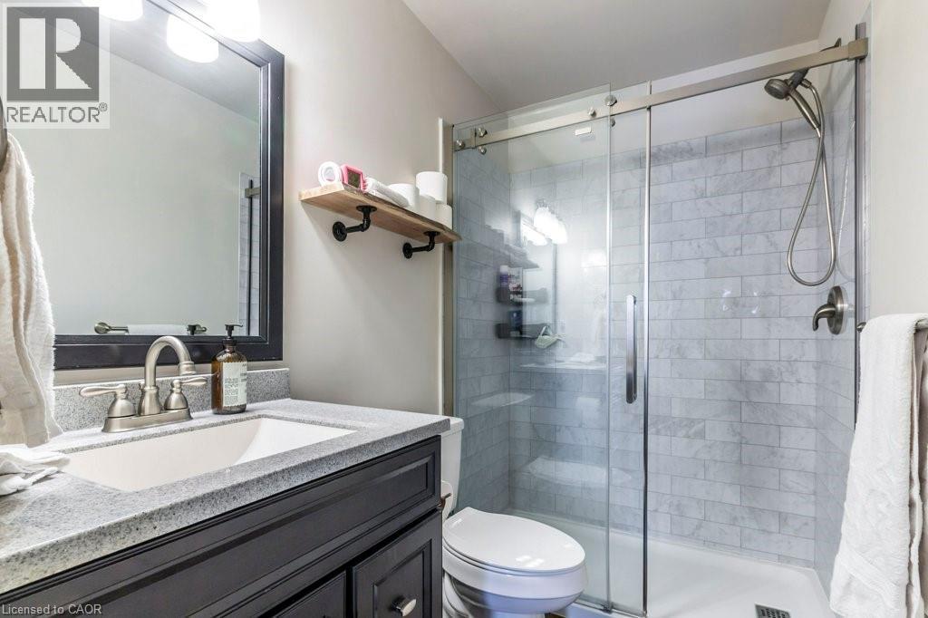 26 Moss Boulevard Unit# 77, Hamilton, ON - Indoor Photo Showing Bathroom