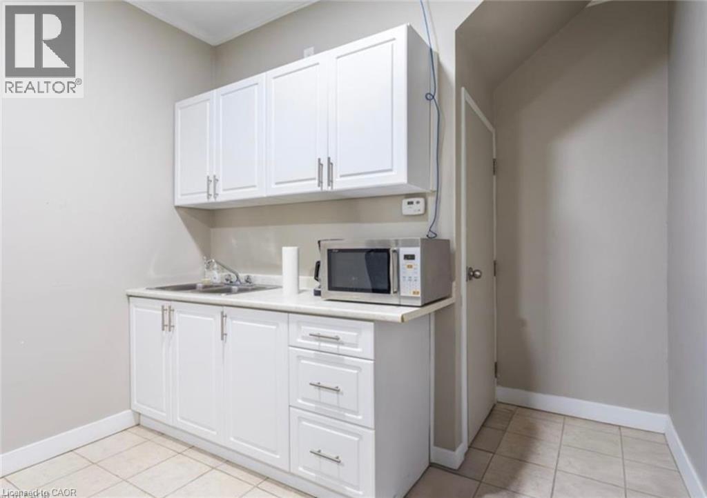 833 King Street E, Hamilton, ON