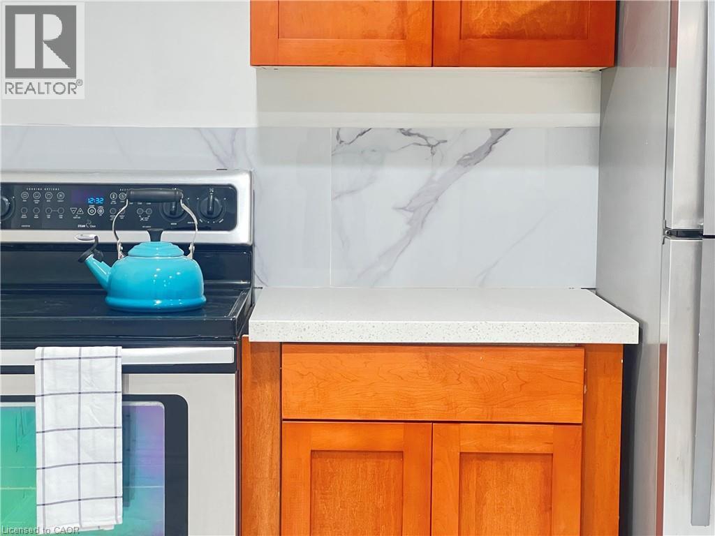 99 Brucedale Avenue E, Hamilton, ON - Indoor