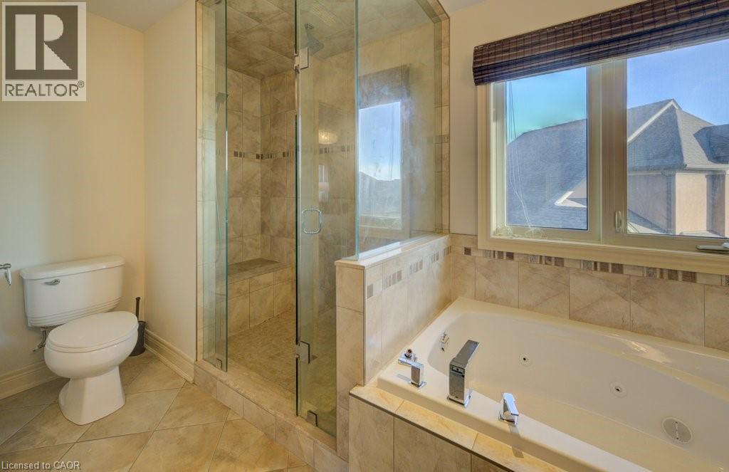 6379 Christopher Crescent, Niagara Falls, ON - Indoor Photo Showing Bathroom