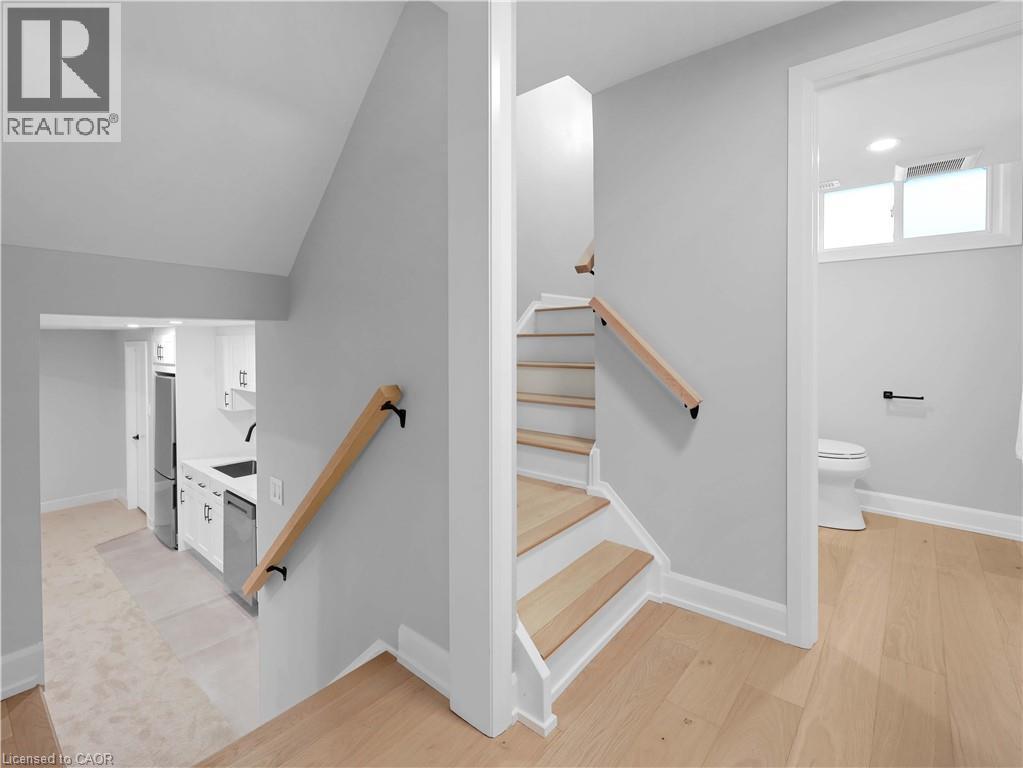 3406 Putter Place, Burlington, ON - Indoor Photo Showing Other Room