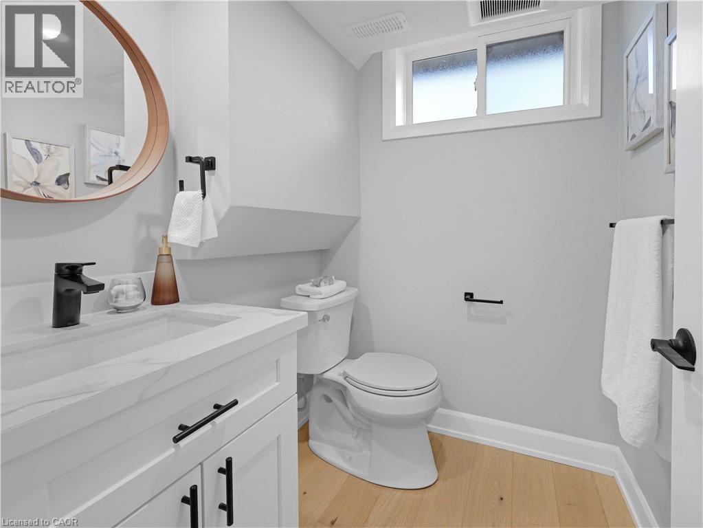 3406 Putter Place, Burlington, ON - Indoor Photo Showing Bathroom