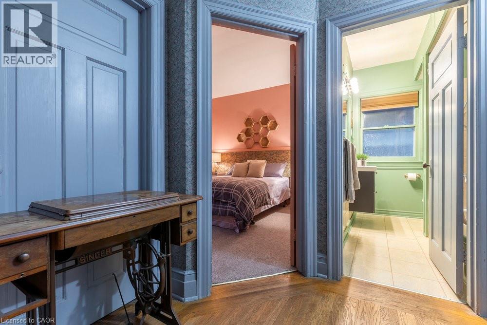 90 Blake Street, Hamilton, ON - Indoor Photo Showing Other Room