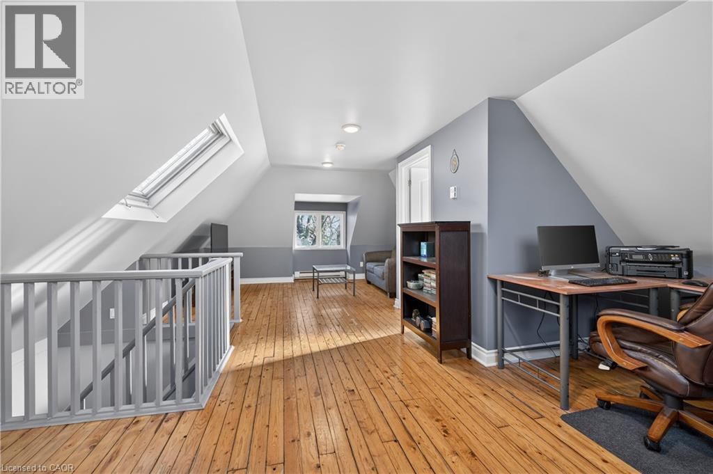 90 Blake Street, Hamilton, ON - Indoor Photo Showing Office