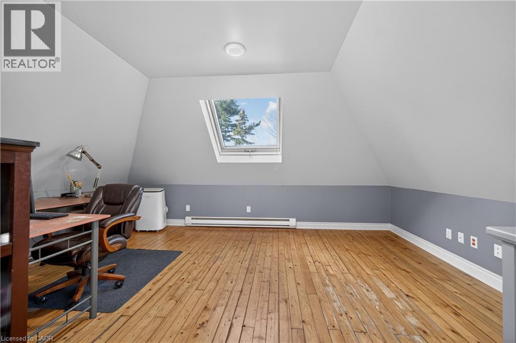 90 Blake Street, Hamilton, ON - Indoor