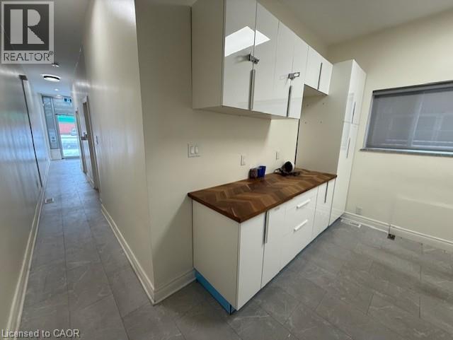 854 King Street W, Hamilton, ON