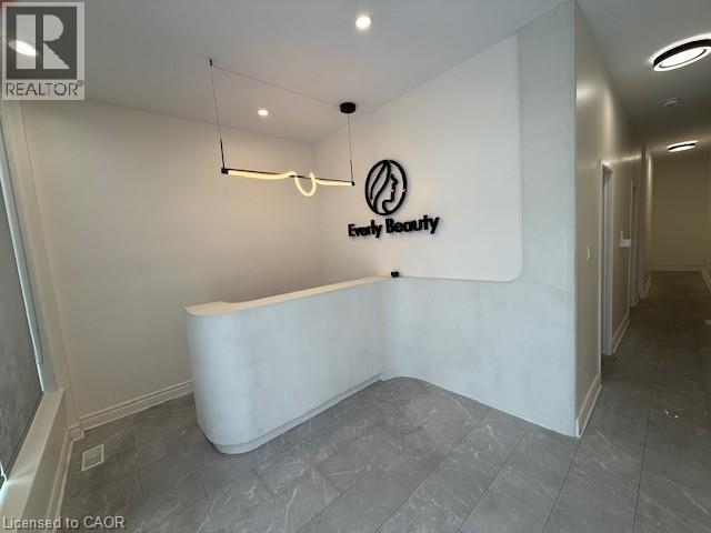 854 King Street W, Hamilton, ON