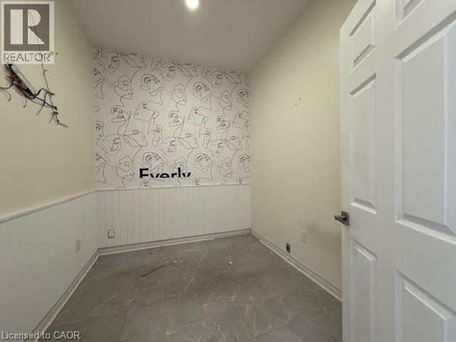 854 King Street W, Hamilton, ON