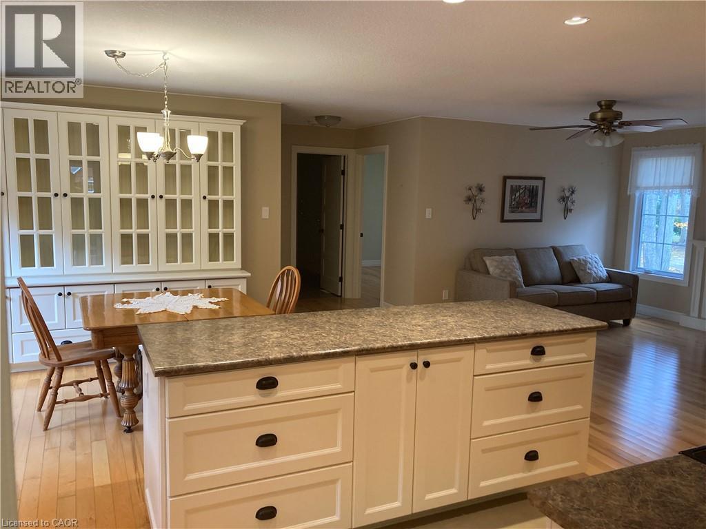 22 Gordon Road, Tiny, ON - Indoor