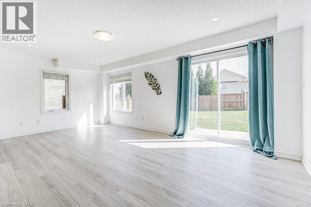 318 Old Huron Road, Kitchener, ON - Indoor Photo Showing Other Room