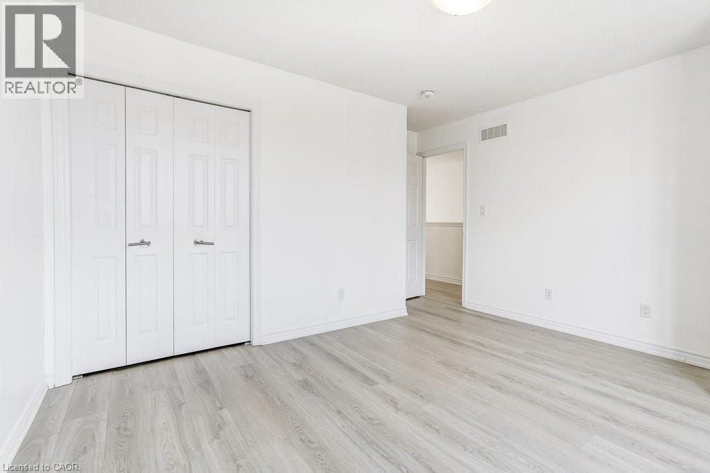 318 Old Huron Road, Kitchener, ON - Indoor Photo Showing Other Room